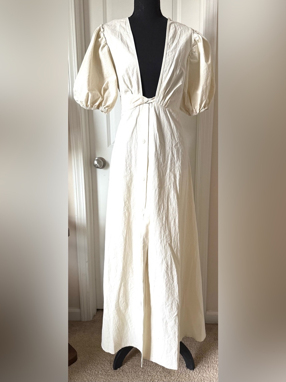 Cream Puff-Sleeve V-Neck Maxi Dress - Elegant Women’s Dress (L)